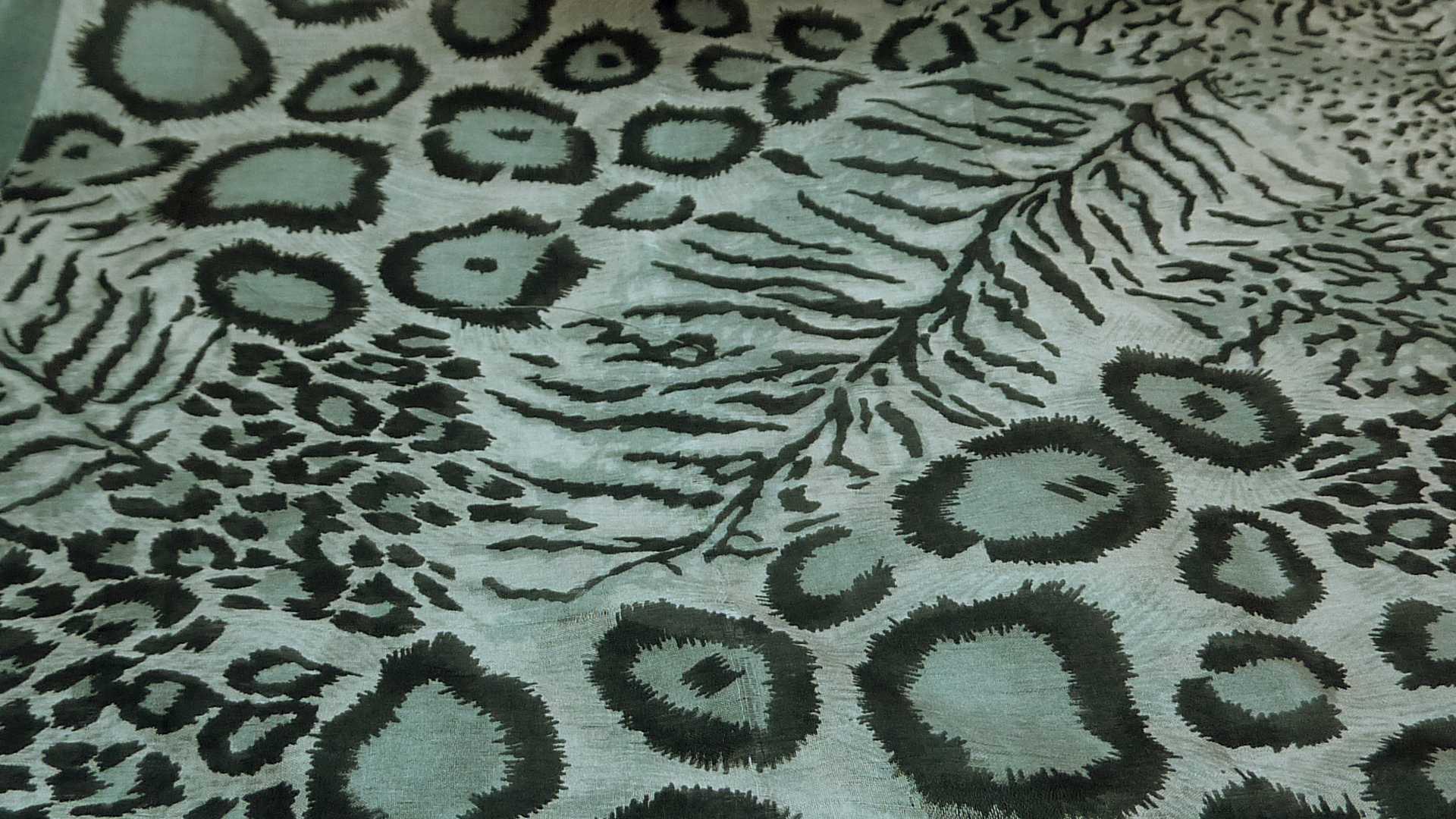 Sciarpa Quadrata Contemporary Seta di Gelso Chanderi Charcoal da Pashmina & Silk