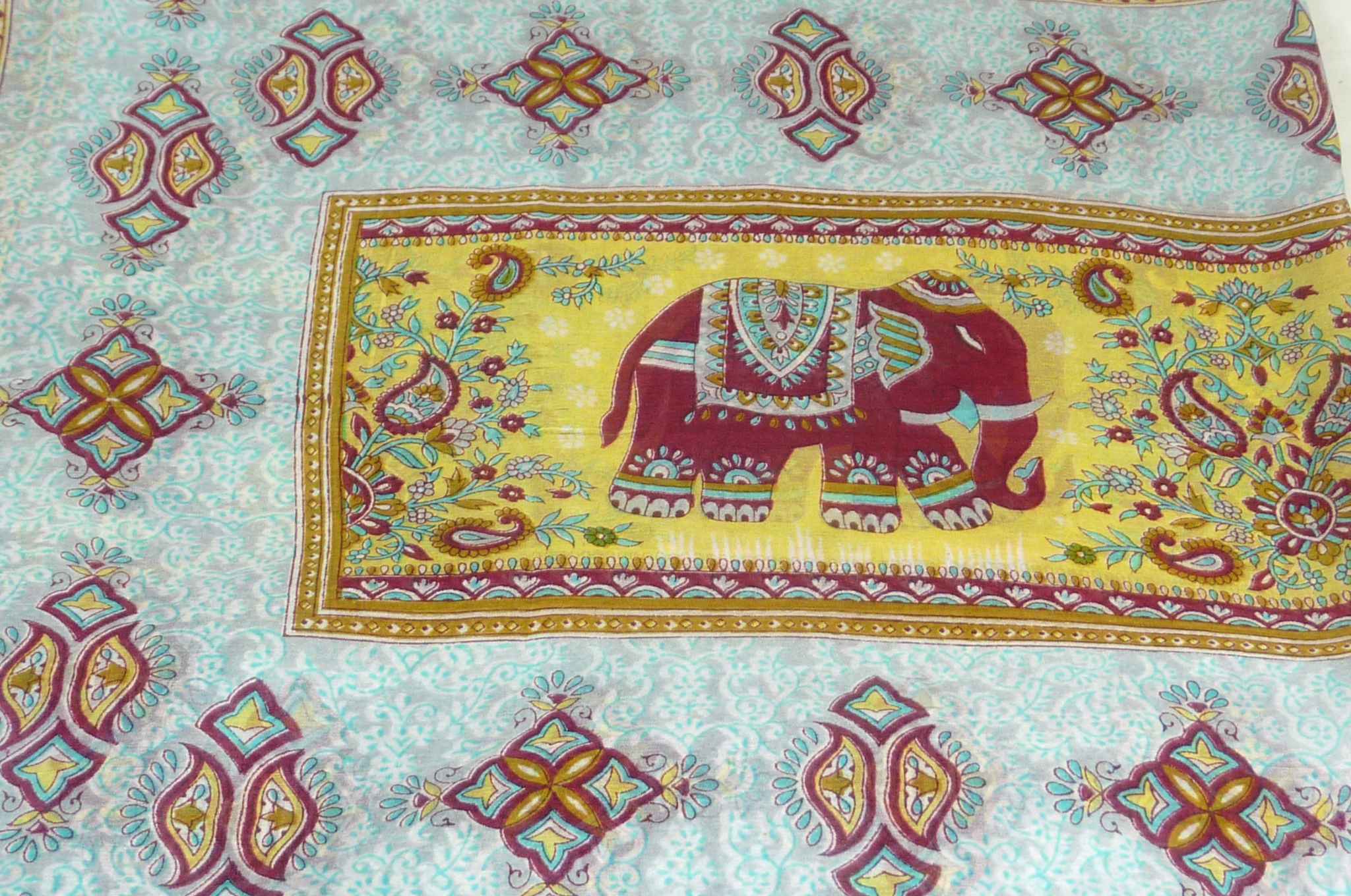 Tradizionale Sciarpa Longa di Seta Vish Caramel di Pashmina & Silk