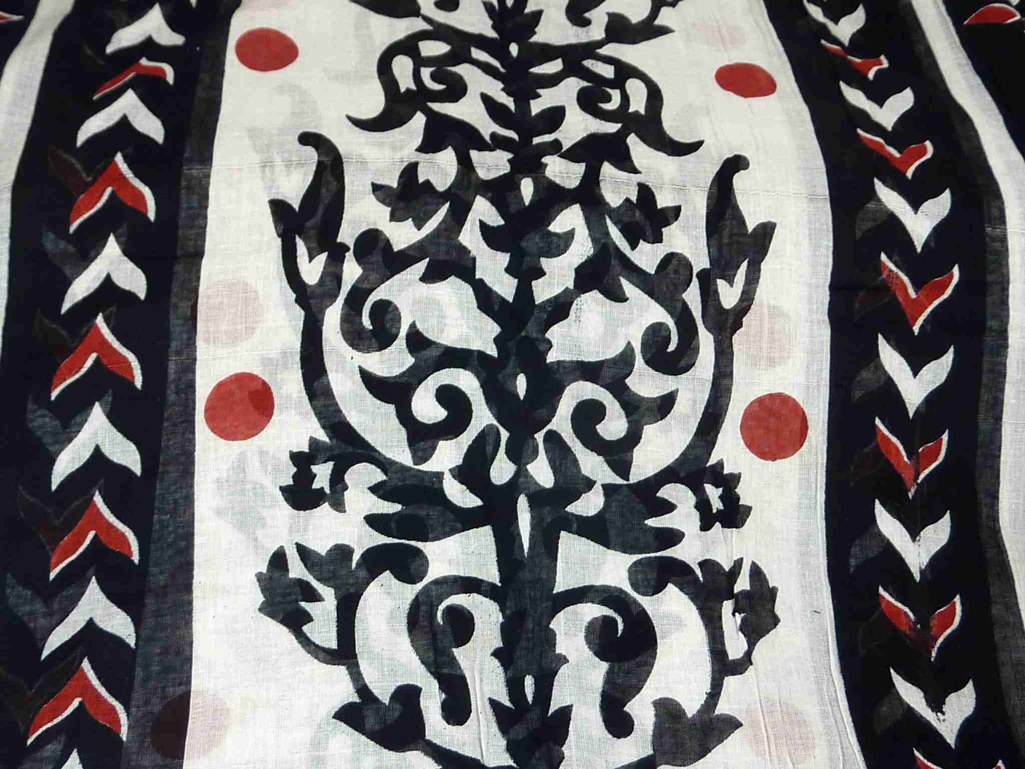 Dupatta Kandolim Sarong Scarf Ruby by Pashmina & Silk